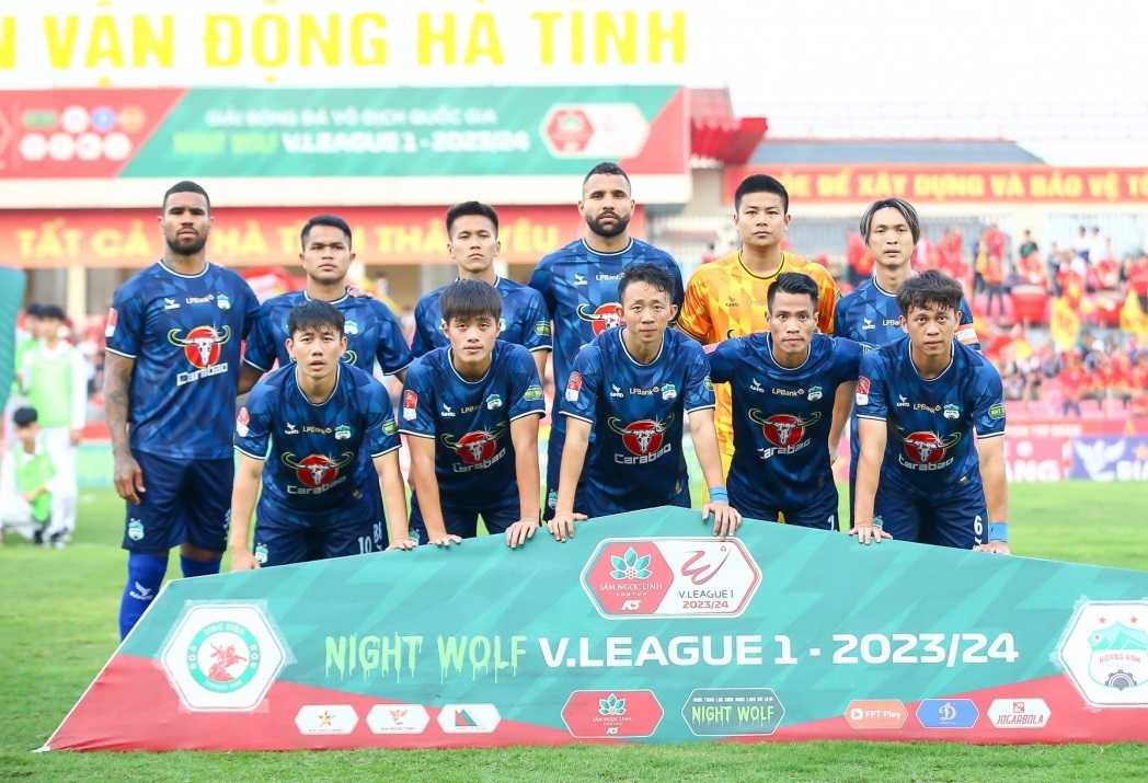 Chuyển nhượng V-League mùa 202425 Ồn ào và lặng lẽ 2